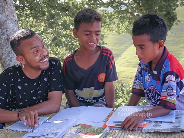 STRONG FOR COMMUNITIES IN SOUTH EAST ASIA