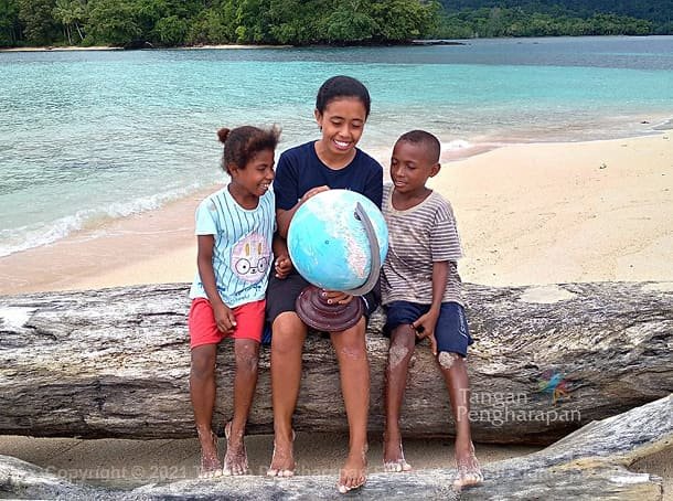 STRONG FOR COMMUNITIES IN SOUTH EAST ASIA